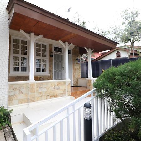 Diyar Villas Puncak Q4/11 エクステリア 写真